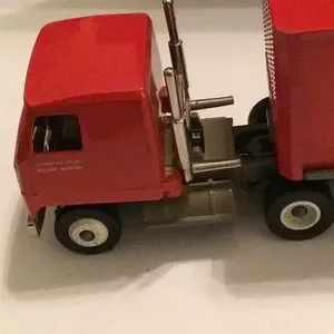 Herman Miller | Toys | Rare Herman Miller Truck By Winross